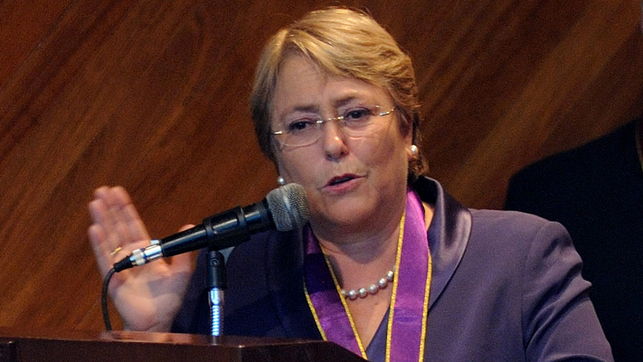 Bachelet afirma que un país que crece tiene la capacidad de erradicar la pobreza